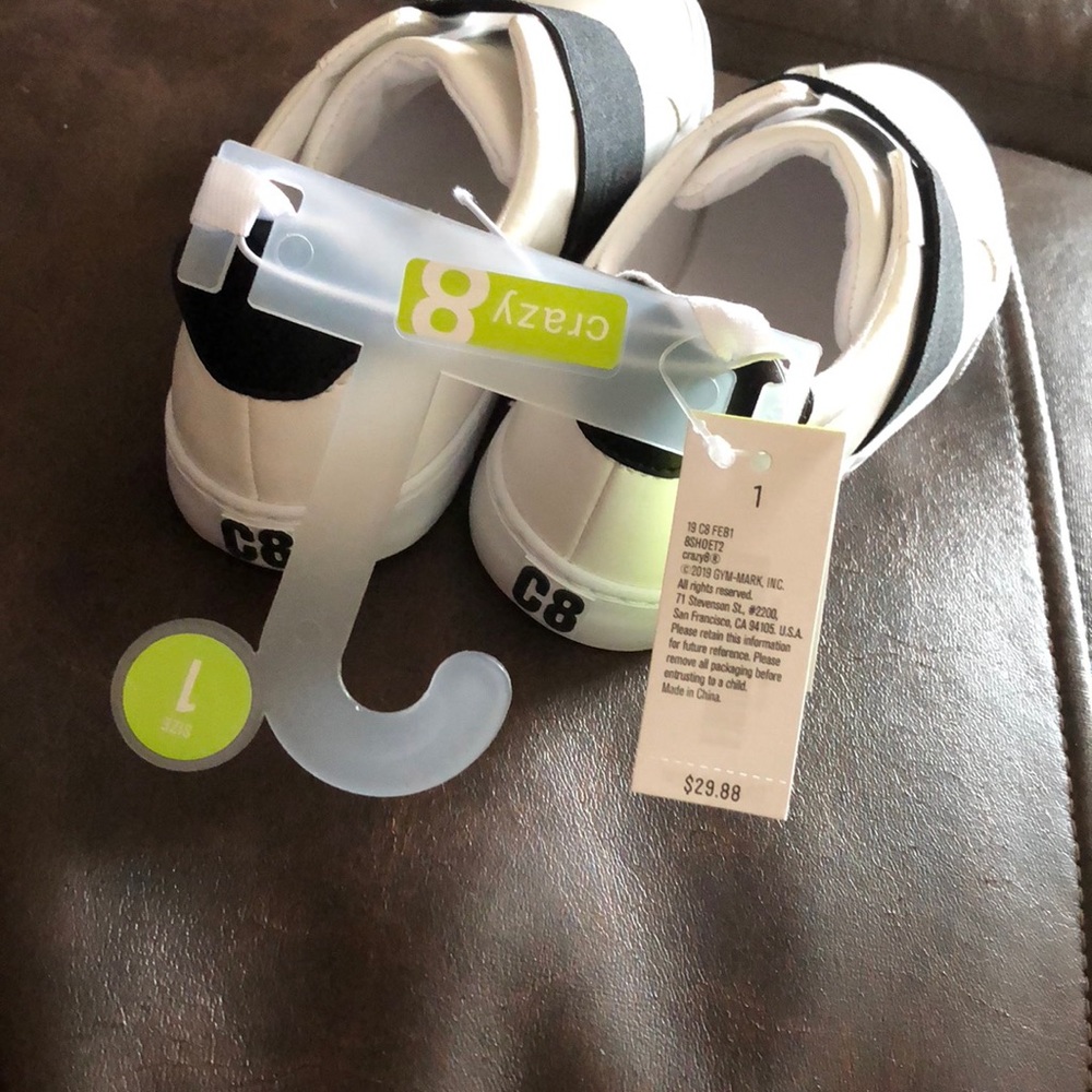 Crazy 8 kids Shoes New with tags - Picture 6 of 8